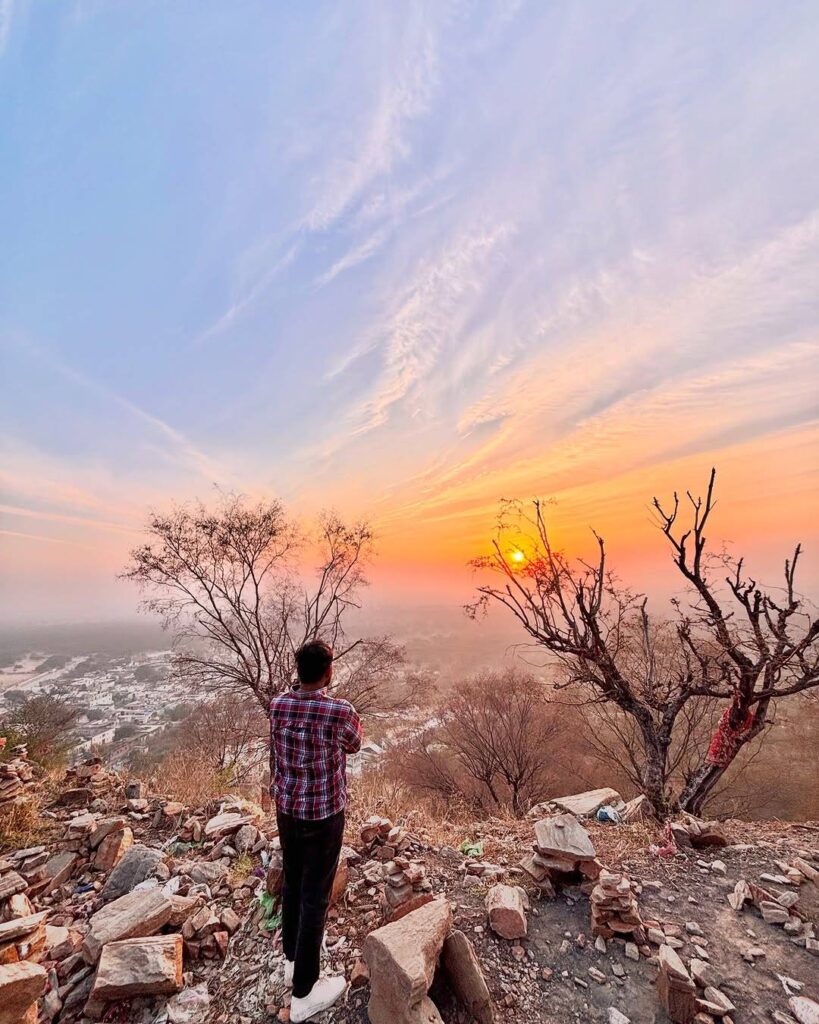 Scenic view from Harsh Parvat in Sikar, Rajasthan – hills, temples, and natural beauty